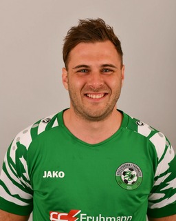 Julian, Kapitän